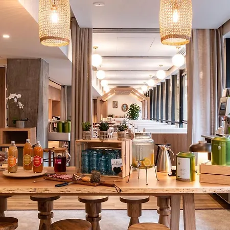 Готель Mercure Centre Alpotel 4*