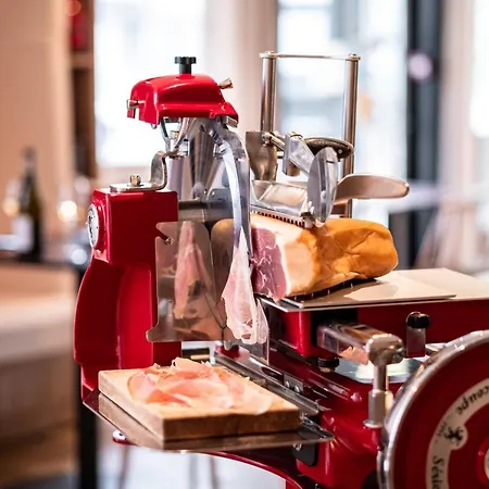 Mercure Centre Alpotel Готель Гренобль