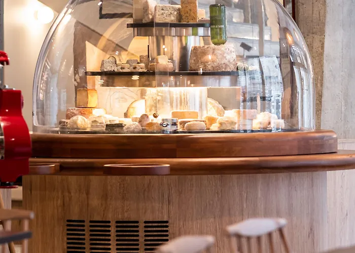 メルキュール サントル アルポテル 4*