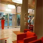 Mercure Centre Alpotel מלון 4*